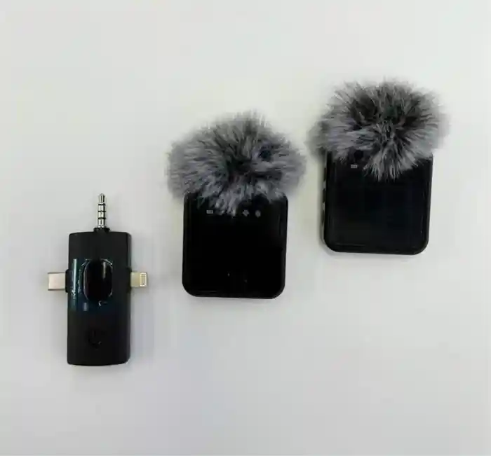 F16 Wireless Microphone Type-C lightening & 3.5mm interface